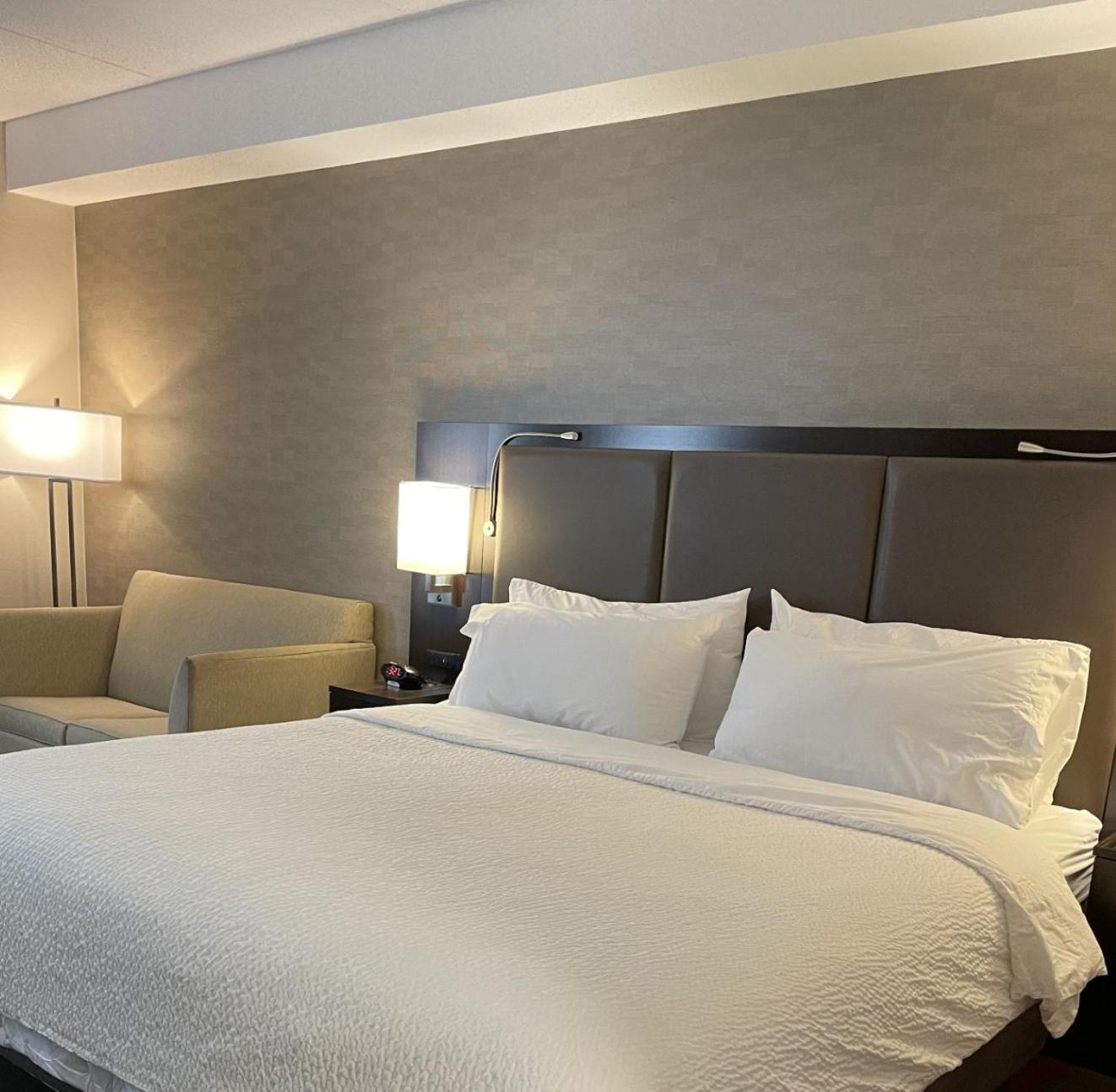 holiday inn express hotel and suites barrie by ihg