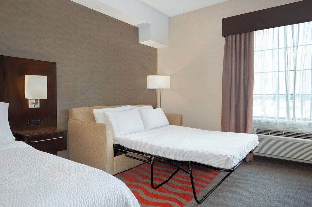 holiday inn express hotel and suites barrie by ihg