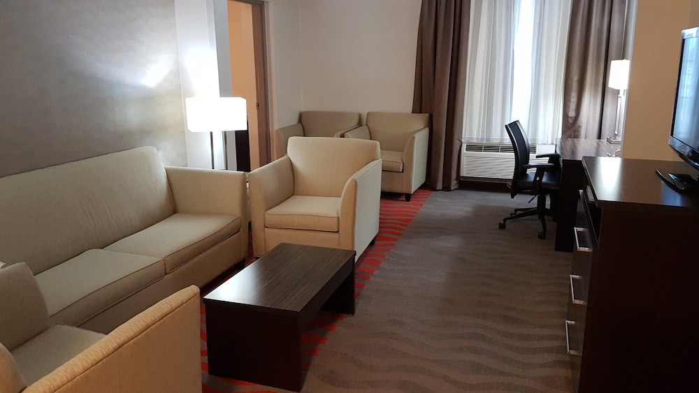 holiday inn express hotel and suites barrie by ihg
