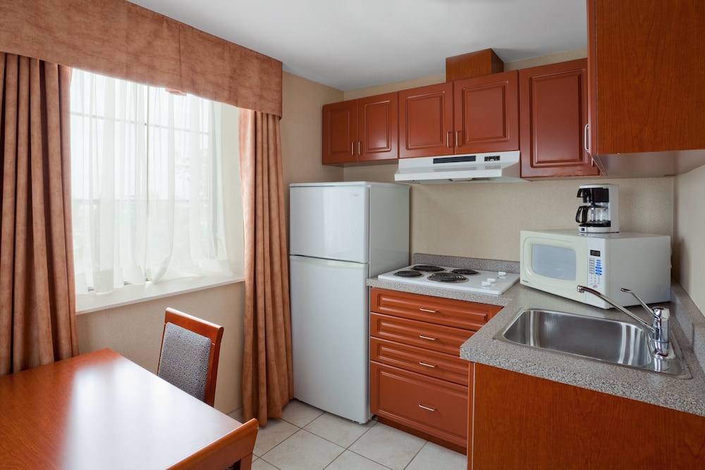 holiday inn express hotel and suites barrie by ihg