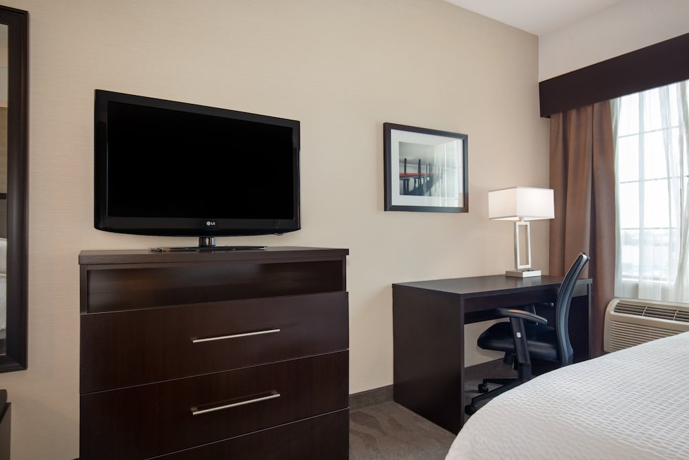 holiday inn express hotel and suites barrie by ihg