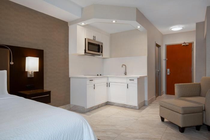holiday inn express hotel and suites barrie by ihg
