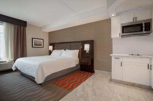 holiday inn express hotel and suites barrie by ihg