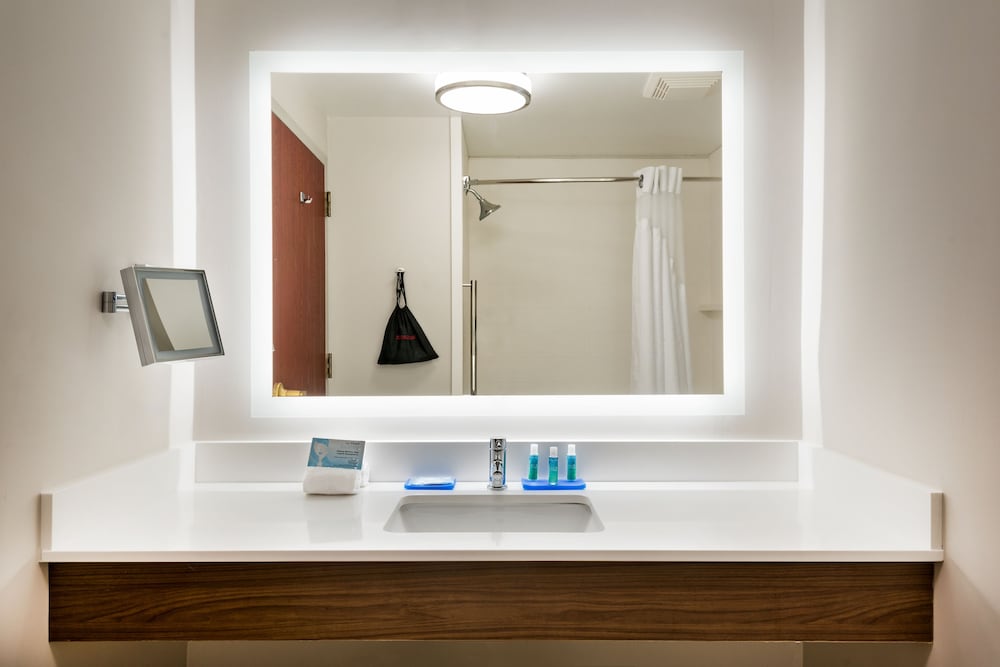 holiday inn express bartow by ihg