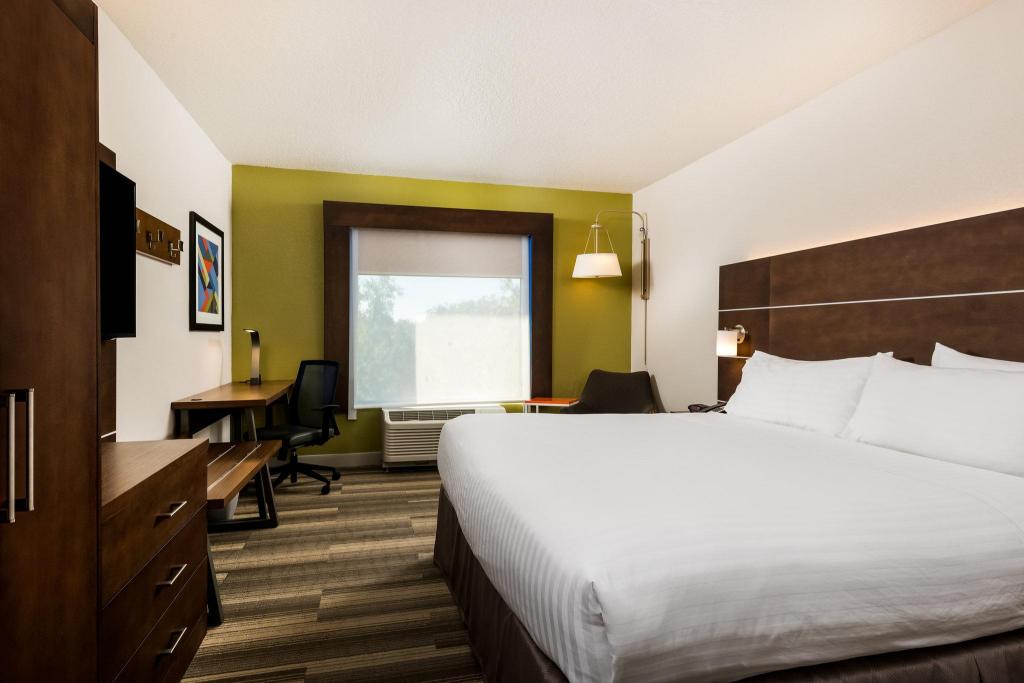 holiday inn express bartow by ihg