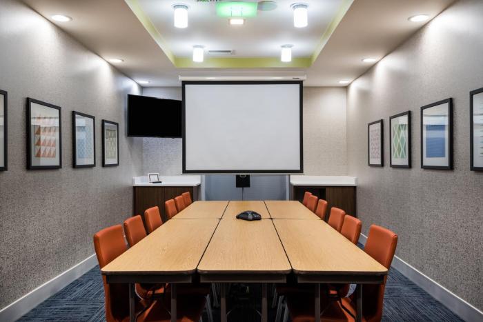 holiday inn express bartow by ihg