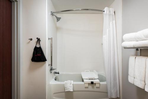 holiday inn express bartow by ihg