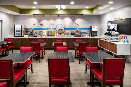 holiday inn express bartow by ihg