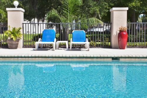holiday inn express bartow by ihg