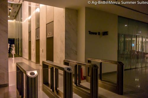 resort hostel in city