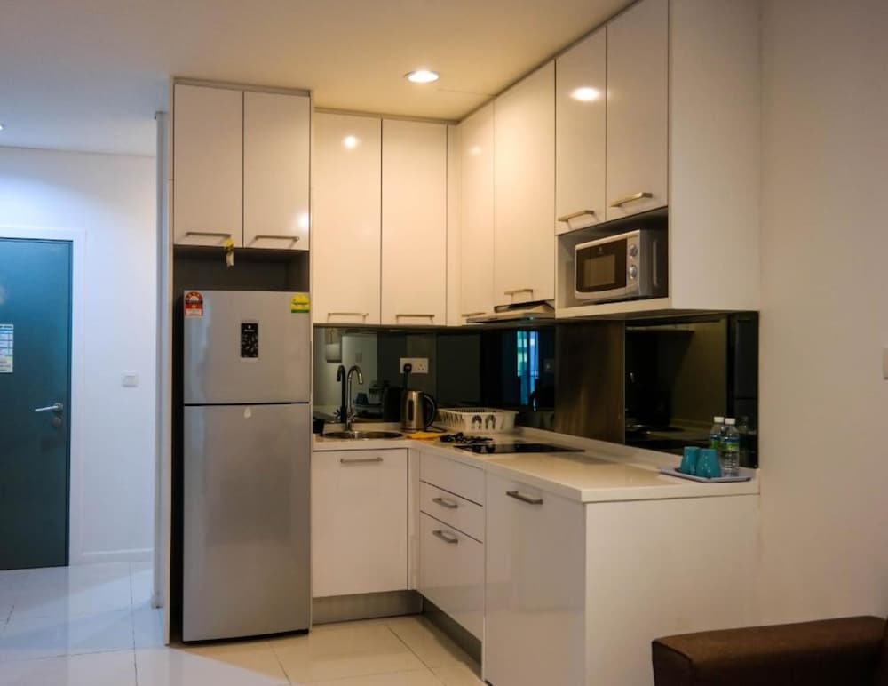 resort hostel in city