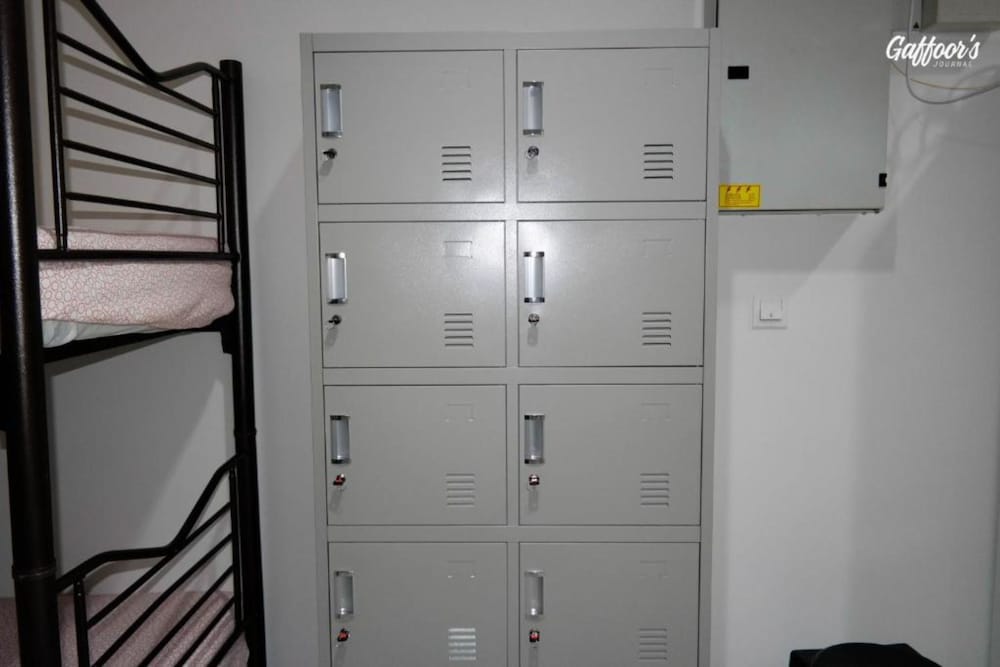 resort hostel in city