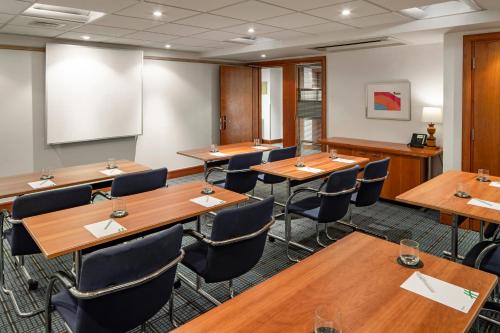 holiday inn basingstoke by ihg