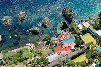 Strand Hotel Terme Delfini,Ischia Island>>Ischia,4 star