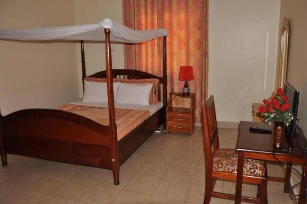 uhuru 50 hotel