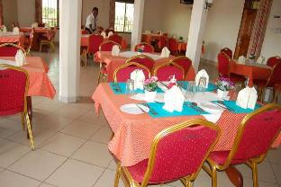 uhuru 50 hotel