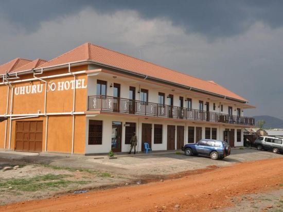 uhuru 50 hotel