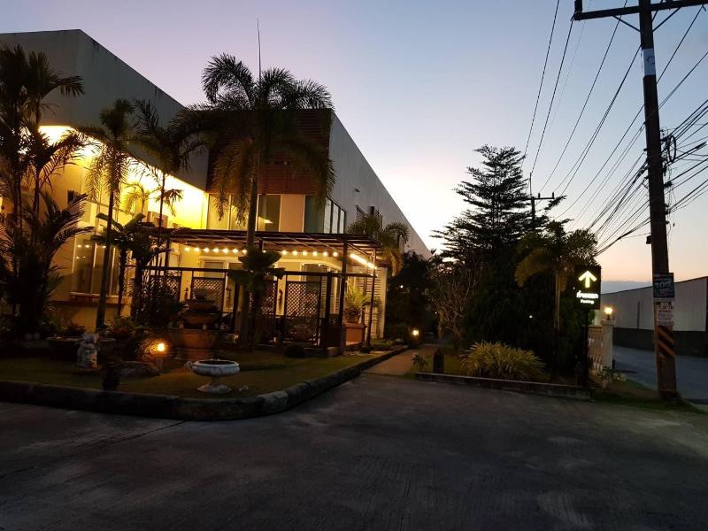 sirithani hotel
