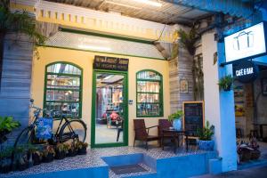 the neighbors hostel adults only