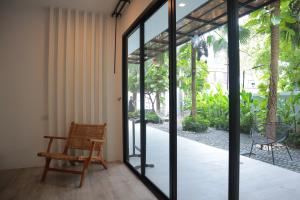 phi phi ton sai place