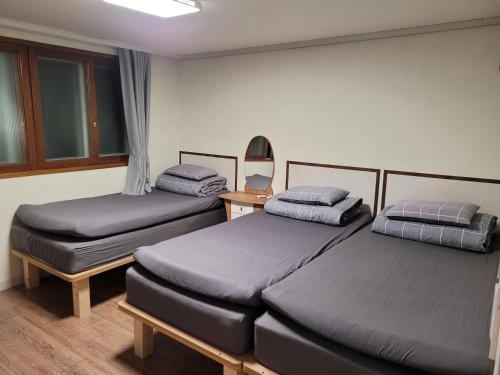 able guesthouse hongdae