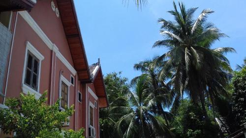 villay vanh place house