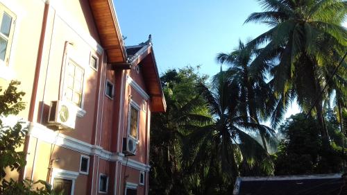 villay vanh place house