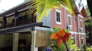 villay vanh place house