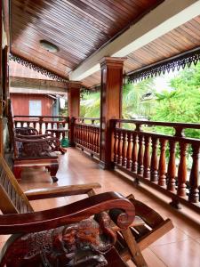 villay vanh place house