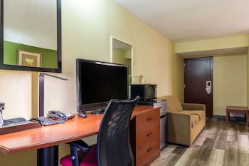 quality inn baytown near houston raceway park