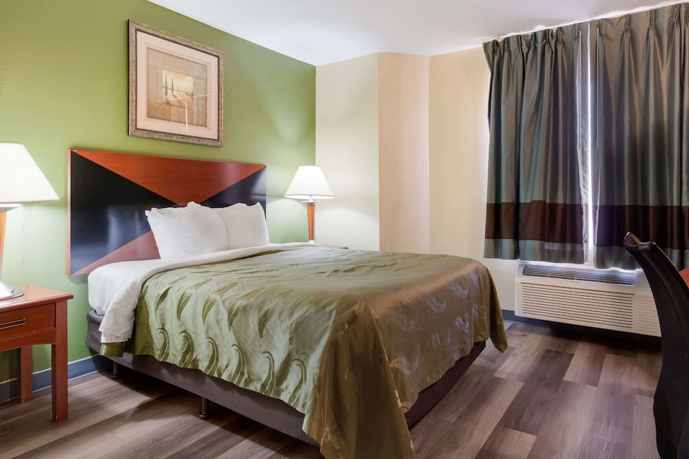 quality inn baytown near houston raceway park