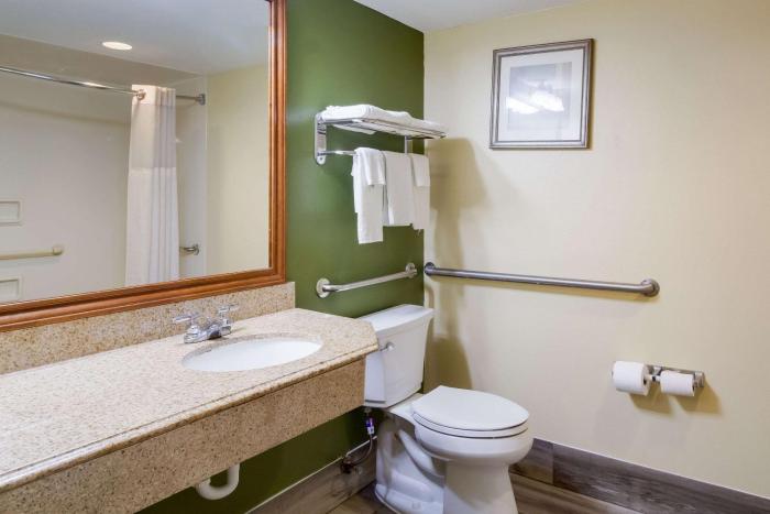 quality inn baytown near houston raceway park