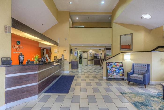 quality inn baytown near houston raceway park
