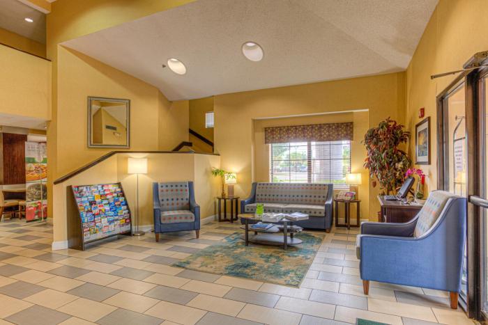 quality inn baytown near houston raceway park