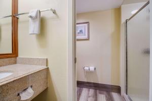 quality inn baytown near houston raceway park