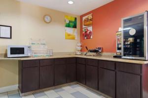 quality inn baytown near houston raceway park