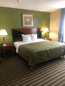 quality inn baytown near houston raceway park