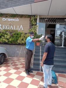 regalia inn and suites