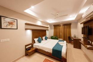 regalia inn and suites