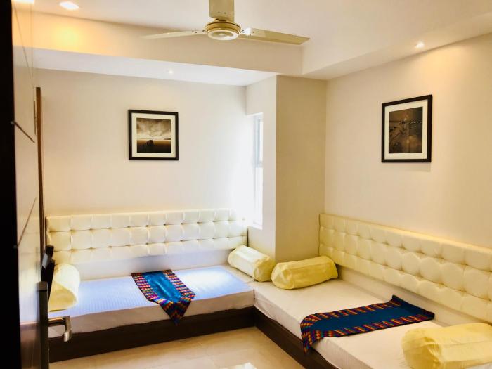 regalia inn and suites