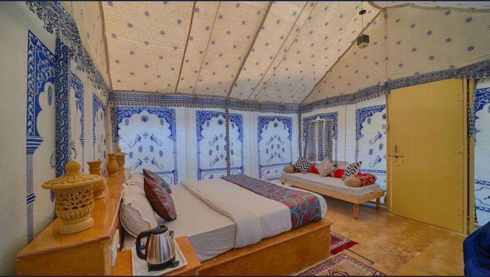 jaisalmer desert resort