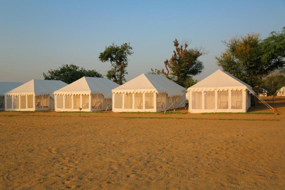 jaisalmer desert resort