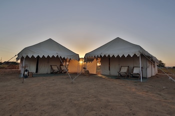 jaisalmer desert resort