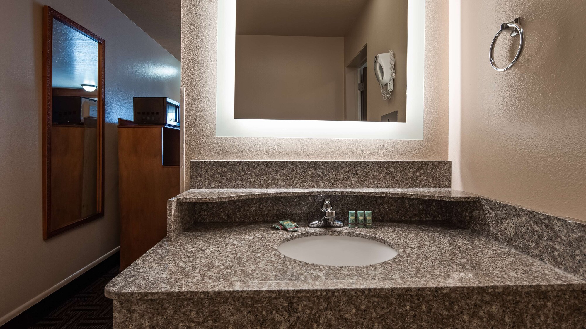 best western paradise inn