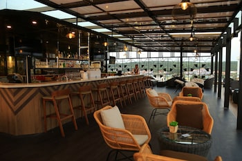 phung hung boutique hotel