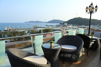 phung hung boutique hotel