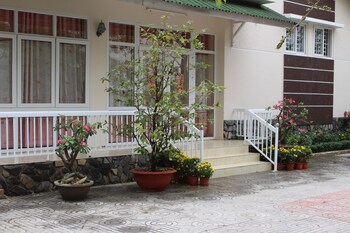 friends homestay hostel