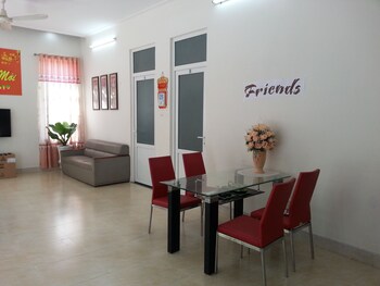 friends homestay hostel