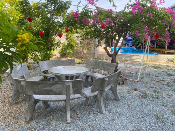 friends homestay hostel
