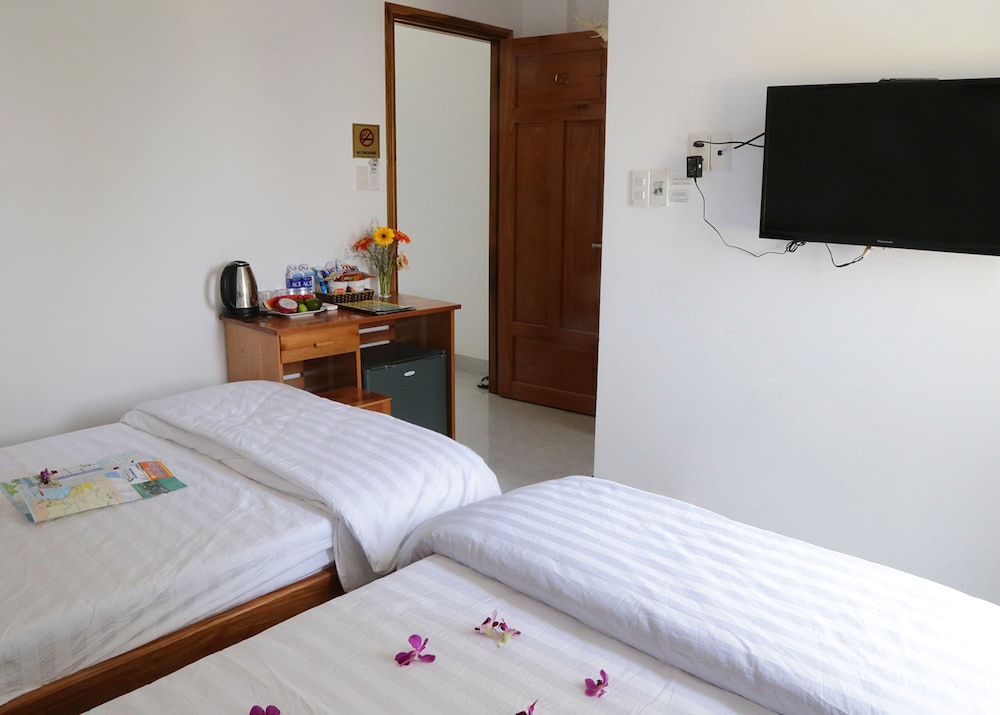 danang beach 2 hotel